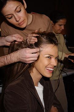 LETICIA PEINANDOSE.jpg
